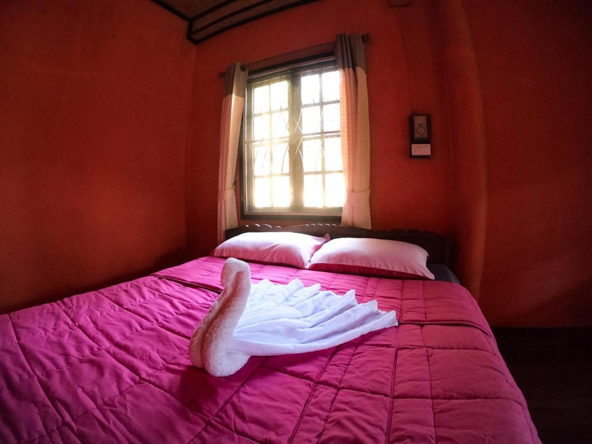 Crossroads House Hotel Mae Hong Son Ngoại thất bức ảnh